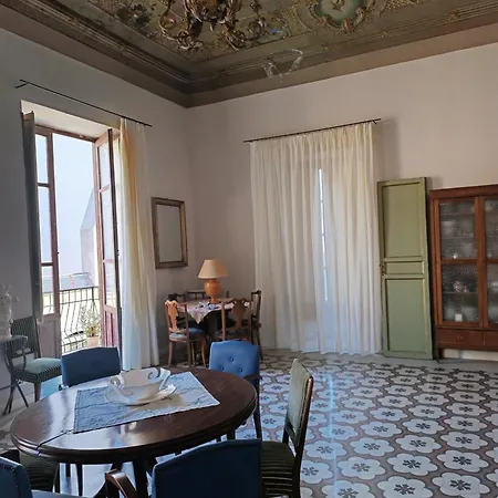 La Dimora Del Marchese Notarbartolo Homestay szállás *